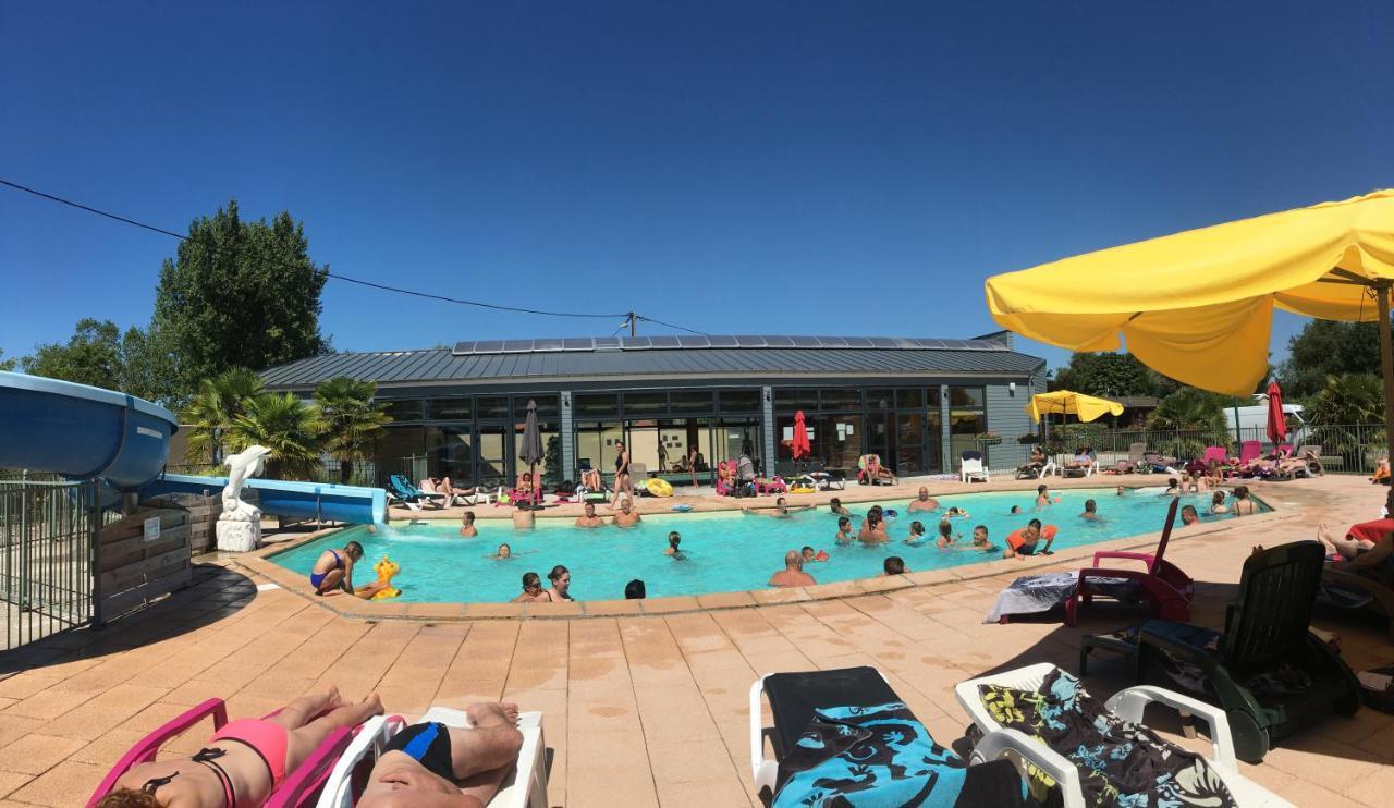 Camping La Haie Penee **** Сант-Контан-ан-Турмо Екстериор снимка